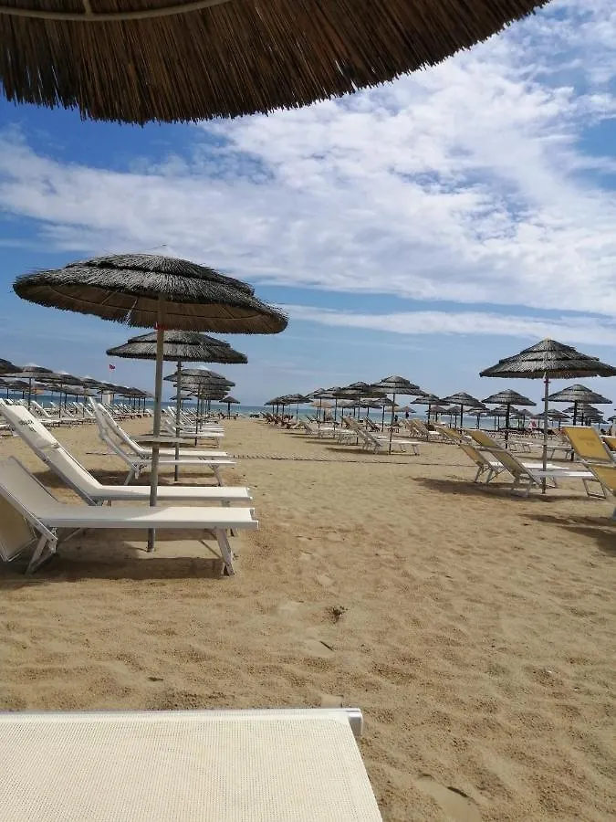 Sea Sweet Home Rimini 0*,